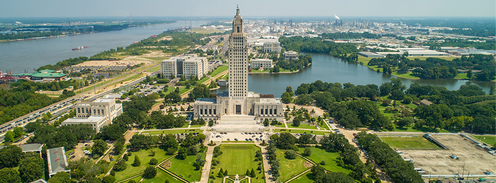 Baton Rouge skyline overview